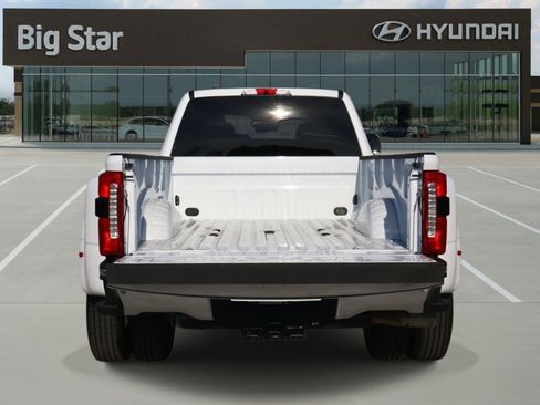 Used 2026 Ford F350 Lariat image 8