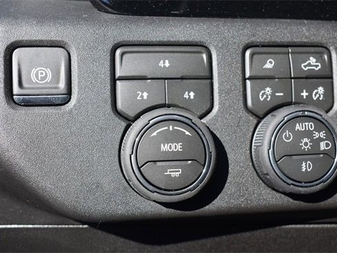 New 2026 Chevrolet Silverado 2500 LT image 24