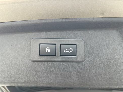 Used 2025 Subaru Outback Premium w/ Popular Package #1A AWD/4WD image 20