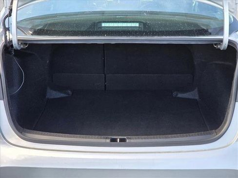 Used 2024 Toyota Corolla LE image 6