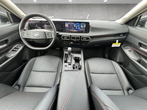 New 2026 Nissan Sentra SR FWD image 20