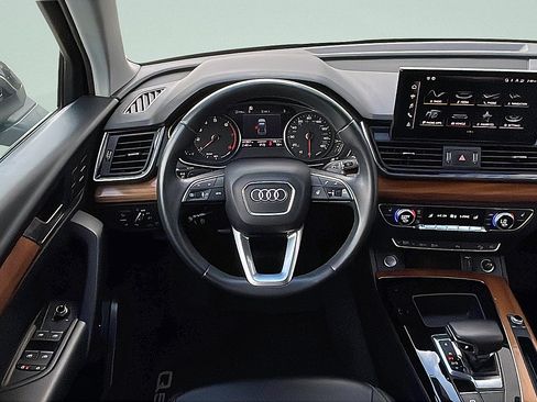 Used 2023 Audi Q5 2.0T Premium AWD/4WD image 10