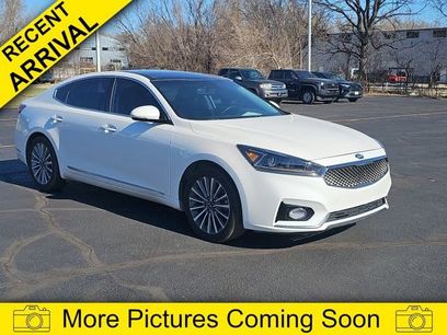 Used 2017 Kia Cadenza Premium w/ Luxury Package