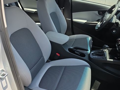 Certified 2023 Hyundai Kona SE FWD image 17