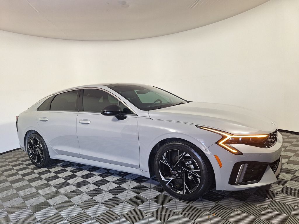 Used 2025 Kia K5 GT-Line w/ GT-Line Premium Package FWD image 3