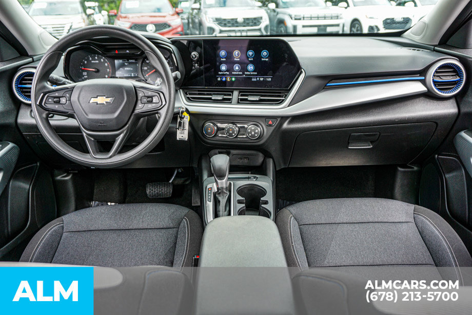 Used 2025 Chevrolet Trax LS FWD image 24