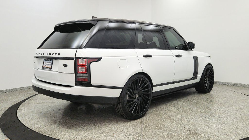 Used 2017 Land Rover Range Rover Supercharged AWD/4WD image 5