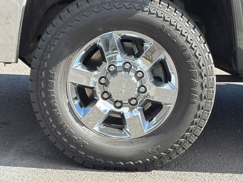 Used 2019 GMC Sierra 2500 SLT image 25