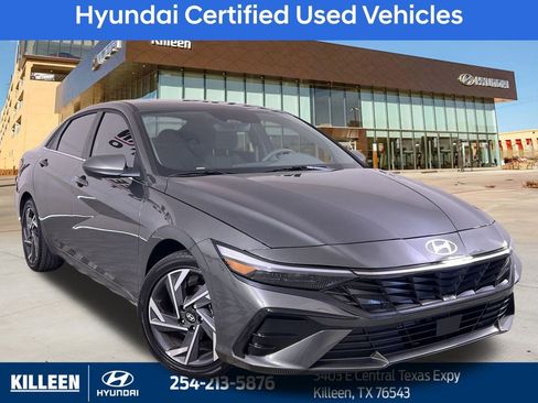 Used 2025 Hyundai Elantra SEL w/ Cargo Package image 1