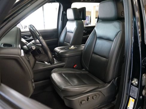 Used 2021 Chevrolet Suburban Z71 w/ Rear Media and Nav Package AWD/4WD image 4