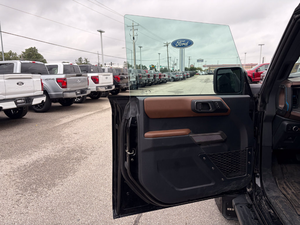 Used 2021 Ford Bronco Outer Banks AWD/4WD image 12