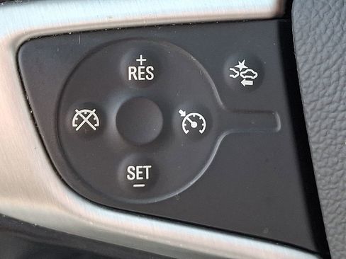 Used 2023 GMC Acadia SLT image 21