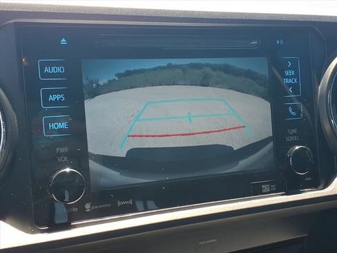 Used 2019 Toyota Tacoma TRD Sport AWD/4WD image 6