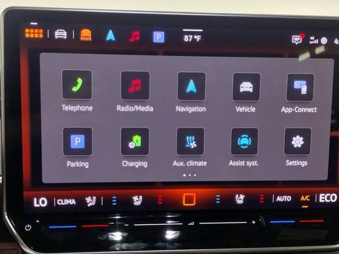 New 2025 Volkswagen ID. Buzz Pro S image 27