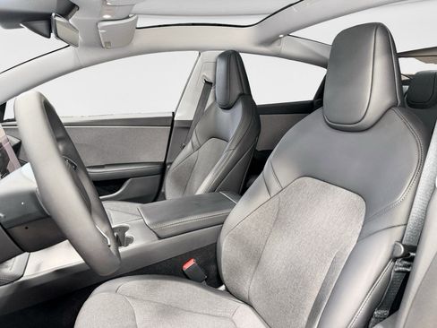 Used 2025 Tesla Model 3 Long Range RWD image 14