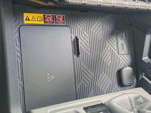 Used 2026 Toyota 4Runner 4WD image 17