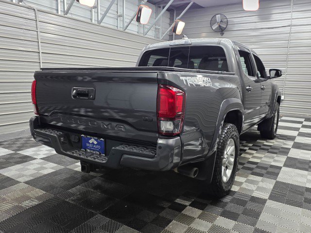 Used 2019 Toyota Tacoma TRD Sport w/ Technology Package AWD/4WD image 6