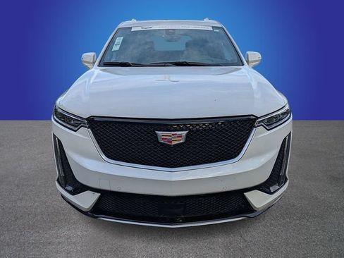 Certified 2025 Cadillac XT6 Sport w/ Platinum Package AWD/4WD image 8