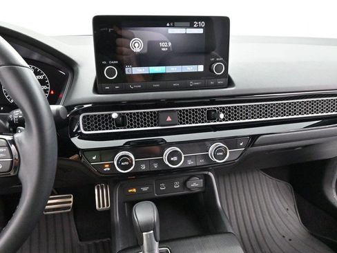 Used 2025 Honda Civic Sport image 20
