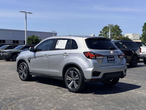 Used 2025 Mitsubishi Outlander Sport ES AWD/4WD image 4