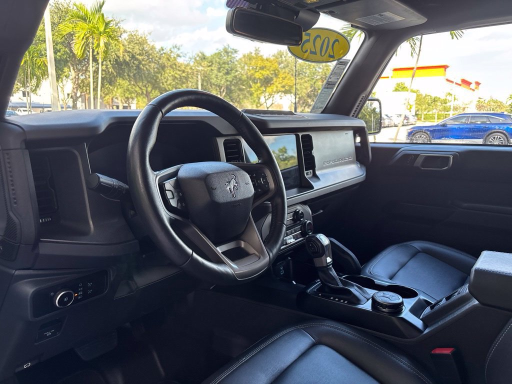 Used 2025 Ford Bronco Badlands AWD/4WD image 16