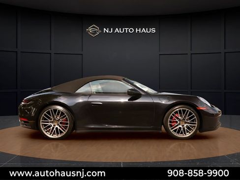 Used 2021 Porsche 911 Carrera RWD image 38