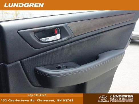 Used 2017 Subaru Legacy 2.5i Limited image 19