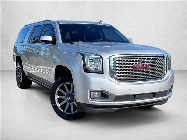 Used 2016 GMC Yukon XL Denali w/ Open Road Package AWD/4WD image 11