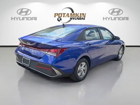 New 2026 Hyundai Elantra SE image 5
