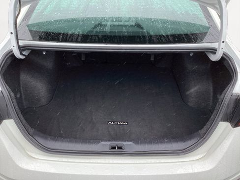 Used 2024 Nissan Altima 2.5 SR image 16