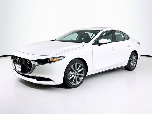 Used 2025 MAZDA MAZDA3 s FWD image 3