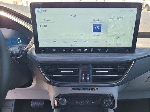 New 2025 Ford Escape SE w/ PHEV Premium Package image 10