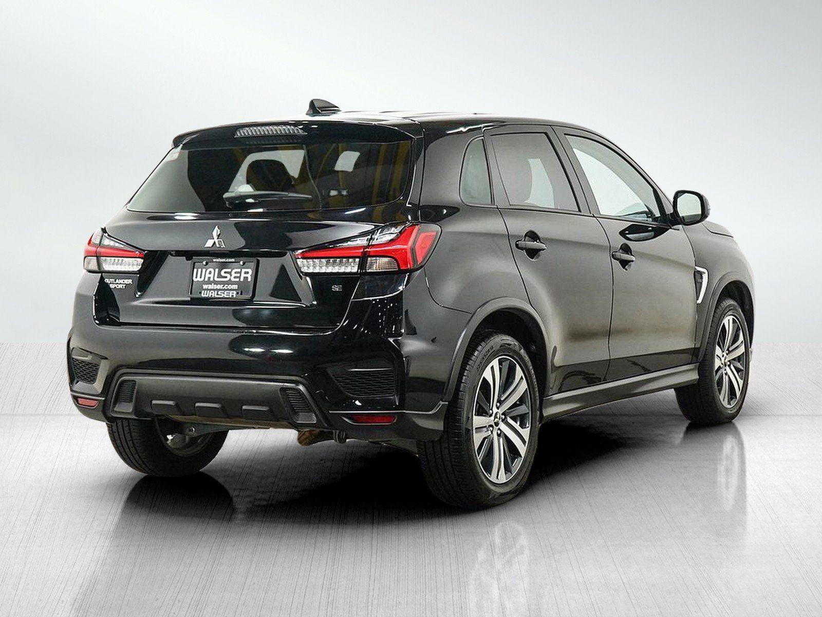 Used 2024 Mitsubishi Outlander Sport SE AWD/4WD image 5