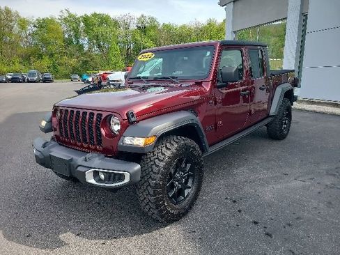 Used 2022 Jeep Gladiator Sport AWD/4WD image 1