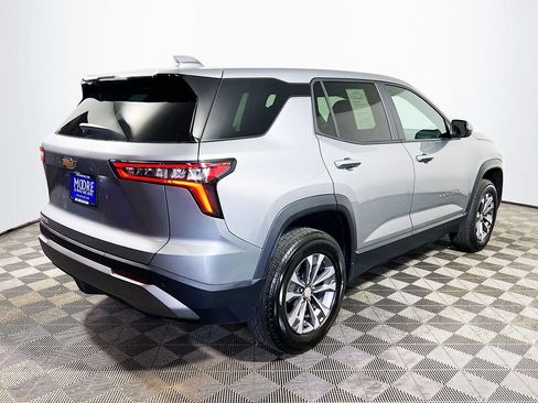 Used 2026 Chevrolet Equinox LT FWD image 7