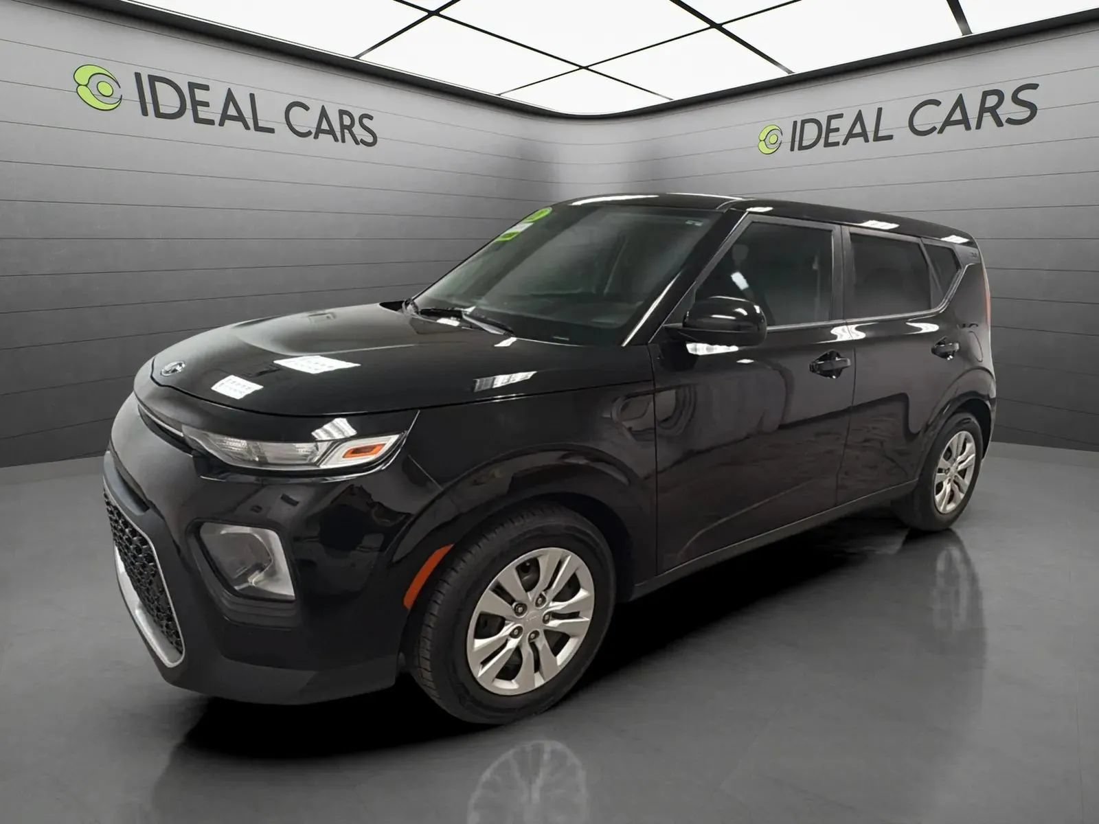 Used 2021 Kia Soul LX FWD image 1