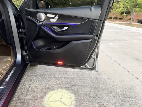 Used 2021 Mercedes-Benz GLC 300 4MATIC w/ AMG Line image 31