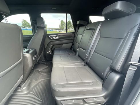 Used 2023 Chevrolet Tahoe Z71 w/ Luxury Package image 12