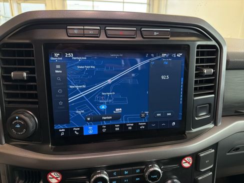 Used 2024 Ford F150 XLT w/ Mobile Office Package image 25