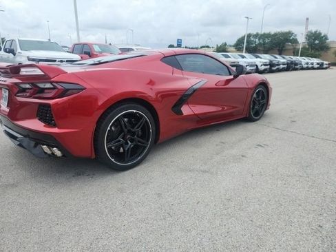 Used 2023 Chevrolet Corvette Stingray Preferred Cpe w/ Z51 Performance Package RWD image 3
