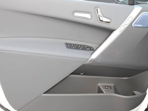 Used 2025 BMW iX M60 image 20