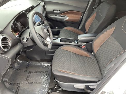 Certified 2023 Nissan Kicks SR image 19