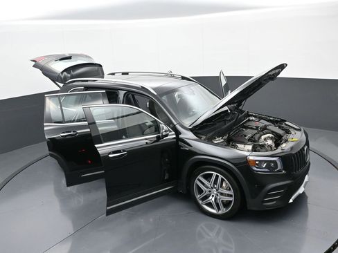 Used 2021 Mercedes-Benz GLB 35 AMG 4MATIC image 37