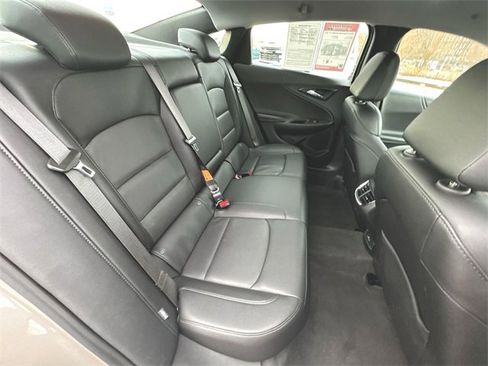 Used 2024 Chevrolet Malibu LT image 27