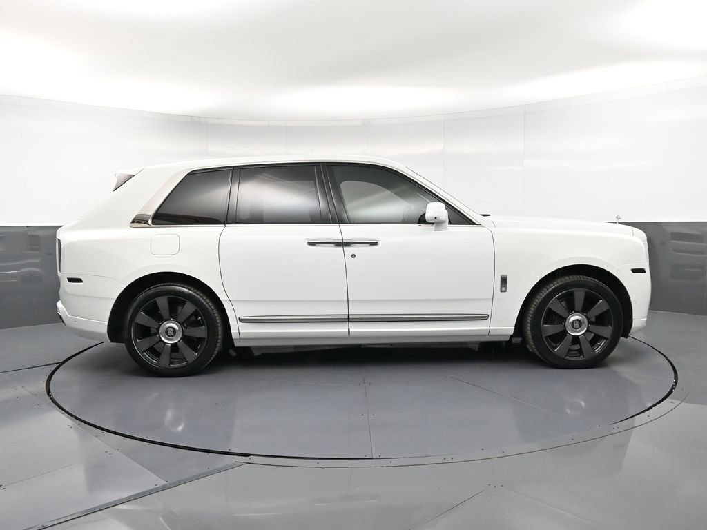 Certified 2019 Rolls-Royce Cullinan AWD/4WD image 9