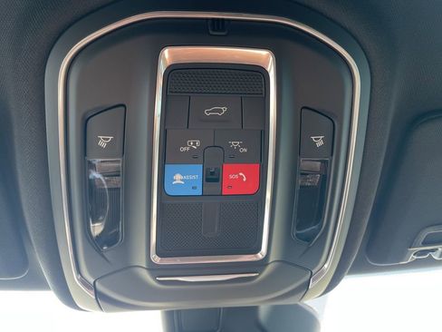 New 2026 Jeep Grand Cherokee Limited RWD image 39