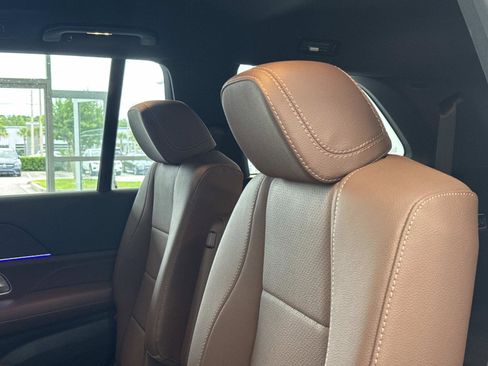 Certified 2024 Mercedes-Benz GLS 450 4MATIC image 6