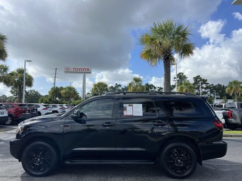 Used 2019 Toyota Sequoia TRD Sport AWD/4WD image 7
