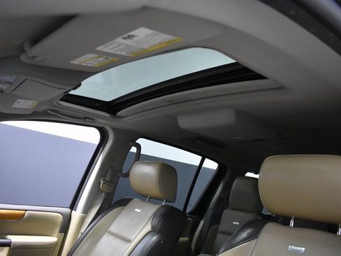 Used 2014 Nissan Armada Platinum w/ Platinum Reserve Package image 18