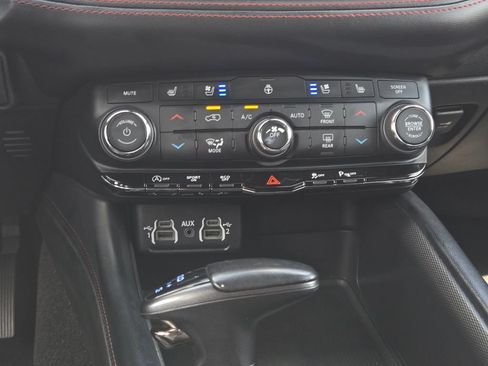 Used 2024 Dodge Durango GT RWD image 30